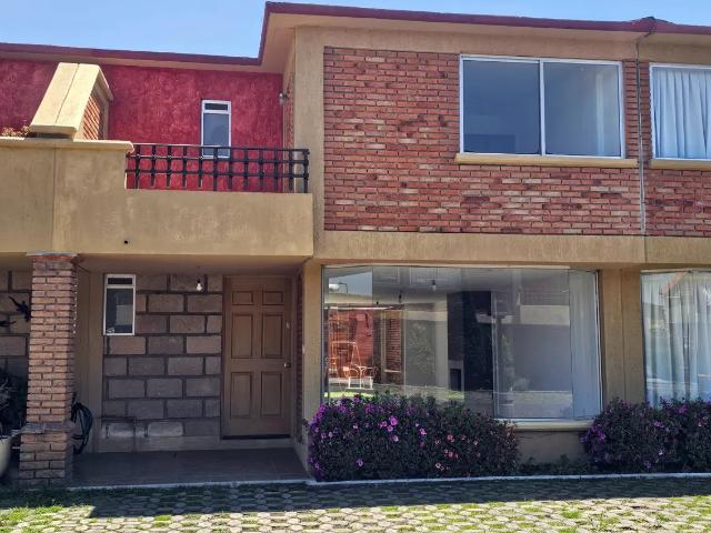 Casa en Venta en Toluca a 10 minutos de Prepa 5