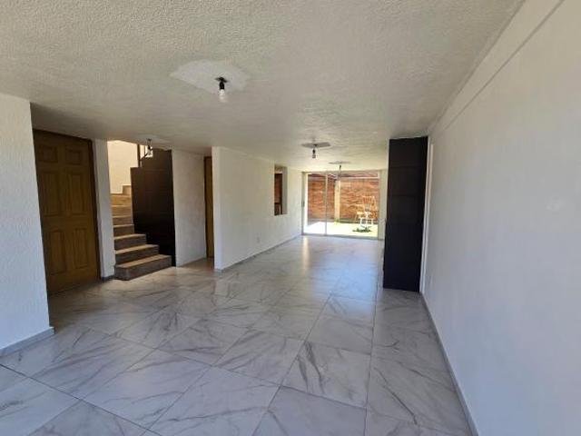 Casa en Venta en Toluca en Hacienda Vista Hermosa San Felipe Tlalmimilolpan