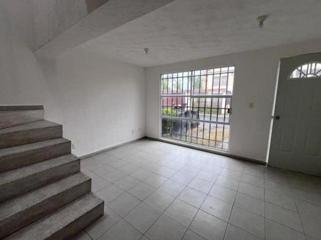 Casa en venta en Toluca, Fraccionamiento Hacienda del Valle 2