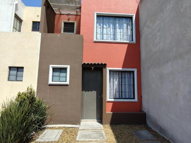 CASA EN VENTA EN TOLUCA FRACCIONAMIENTO LAS BUGAMBILIAS