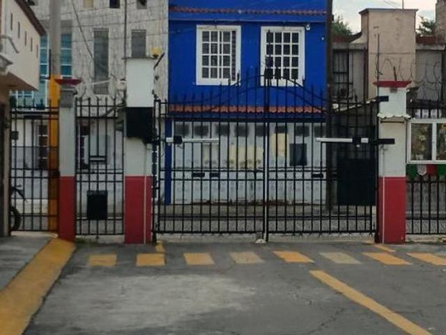 Casa en Venta en Toluca, Paseos Santín