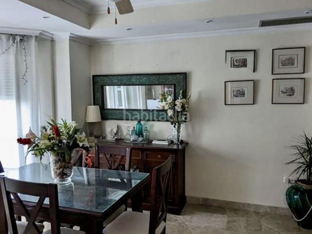 Casa en venta en Tomares, Aljamar. Casa en venta en Aljamar, 4 dormitorios. Casas.