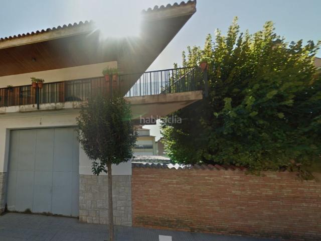 Casa en venta en Tona. Casa con parking para 10 coches y 2 motos. Casas.