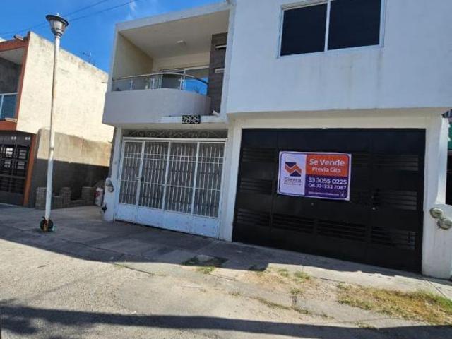 Casa en Venta en Tonalá Ceramica Oriente 2896