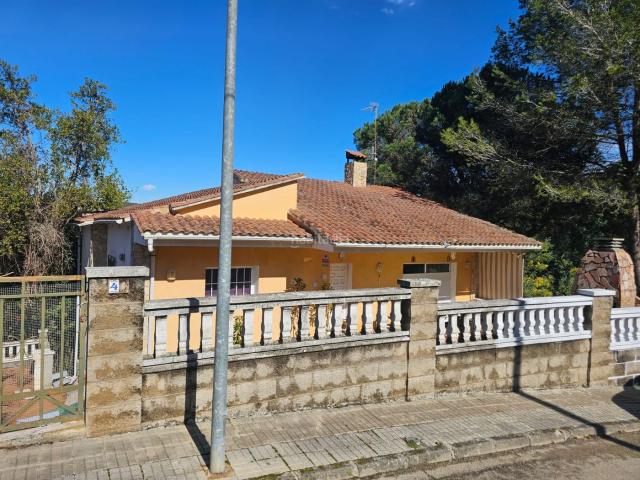Casa en venta en Tordera, Mas Mora Sant Daniel. CASA UNIFAMILIAR EN TORDERA. Casas.