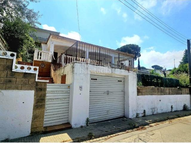 Casa en venta en Tordera, Mas Mora Sant Daniel. CASA A REFORMAR EN URBANIZACION MAS MORA TORDERA. Casas.