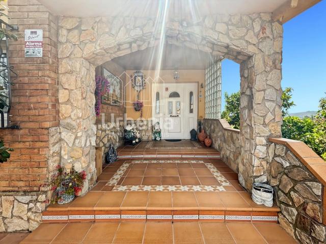 Casa en venta en Tordera, Mas Mora Sant Daniel. Fabulosa casa a 4 vientos en Tordera con terreno. Casas.
