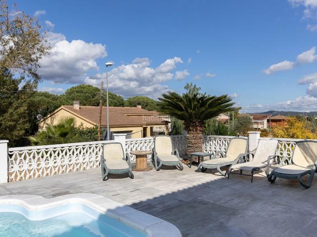 Casa en venta en Tordera, Niàgara Parc Àgora Parc. CASA TOTALMENTE EXTERIOR UBICADA EN TORDERA. Casas.