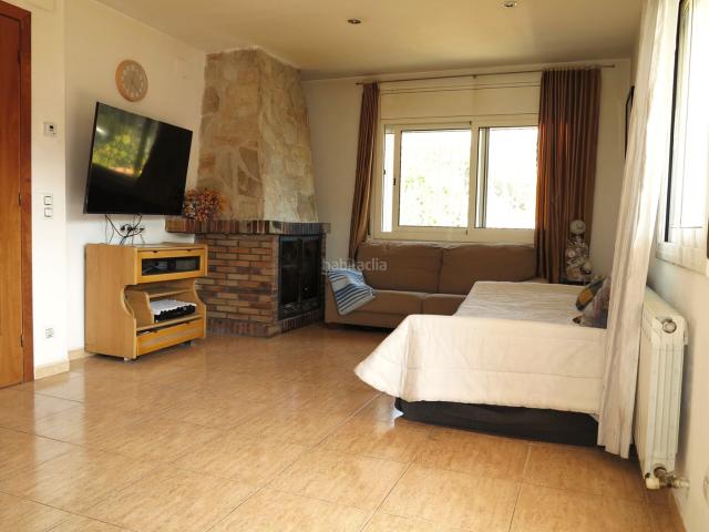 Casa en venta en Tordera, Niàgara Parc Àgora Parc. Casa unifamiliar con jardín de 1.466 m² y vistas panorámicas cerca de Blanes. Casas.