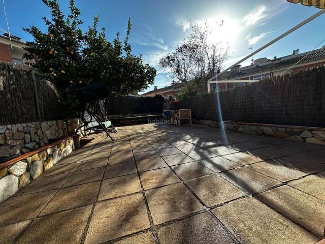 Casa en venta en Tordera, Sant Pere. Casa adosada en Sant Pere, Tordera 4 habitaciones 2 baños luminosa amplio jardín y parking FINANCIACIÓN HASTA EL 100. Casas.