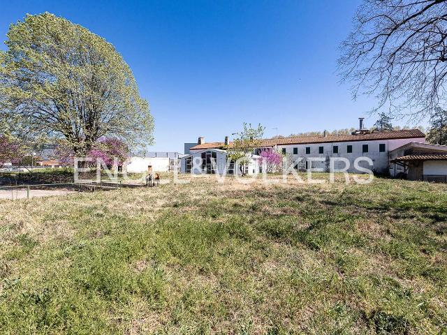 Casa en venta en Tordera, Tordera. OPORTUNIDAD ESTRATÉGICA Edificio con Licencia de Uso Hotelero en el emblemático Poblat Fibracolor. Casas.