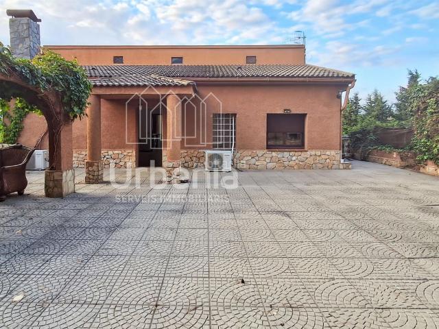 Casa en venta en Tordera, Terrabrava Tordera Parc. CASA A LOS CUATRO VIENTOS EN TORDERA PARK!. Casas.