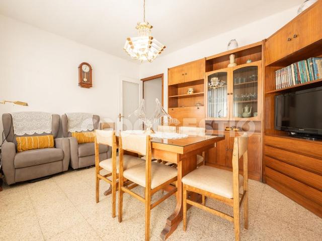 Casa en venta en Torelló. Casa en venda al centre de Torelló. Casas.