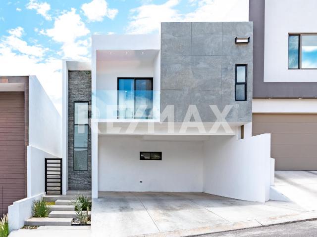 CASA EN VENTA EN TORRALBA RESIDENCAL, VALLE ESCONDIDO