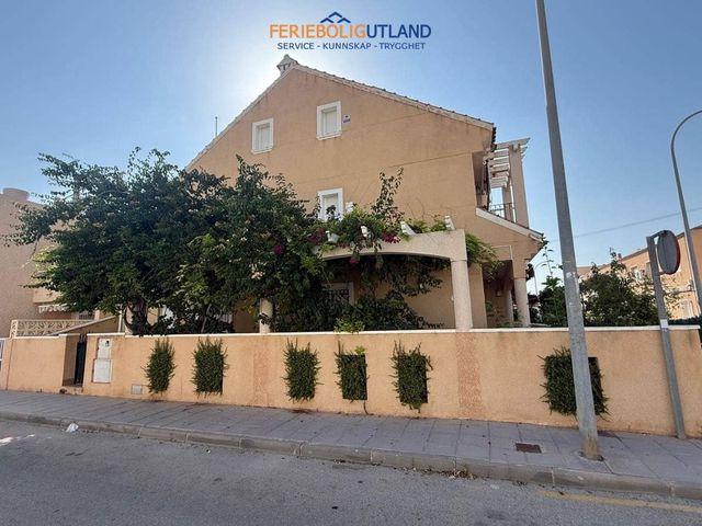 Casa en venta en Torre de la Horadada, Alicante Costa Blanca