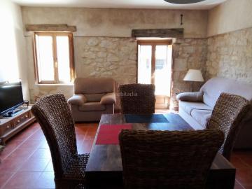Casa en venta en Torre del Compte. Casa con 5 apartamentos en Torre del Compte. Casas Torre del.
