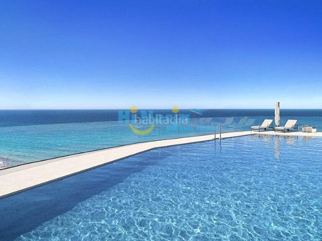 Casa en venta en Torre del Mar, Centro. Chalet 3 dormitorios jardin piscina garaje Zona Este. Casas Torre del.