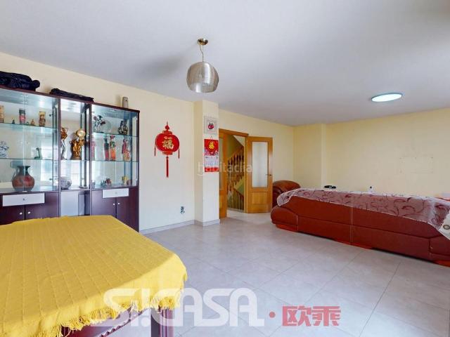 Casa en venta en Torrejón de la Calzada. Casas Torrejón de la.