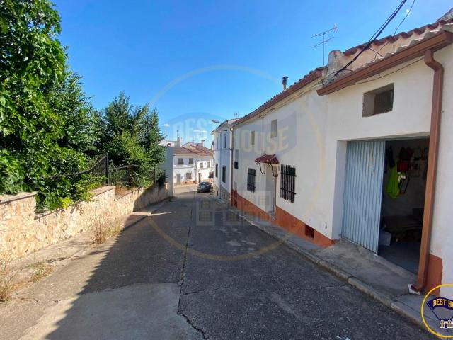 CASA EN VENTA EN TORREJONCILLO DEL REY