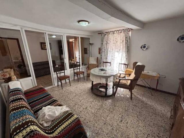 CASA EN VENTA EN TORREJONCILLO. REF. 706