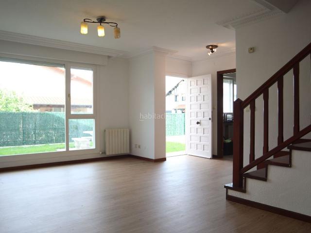 Casa en venta en Torrelavega, Tanos. Chalet en Tanos. Casas.