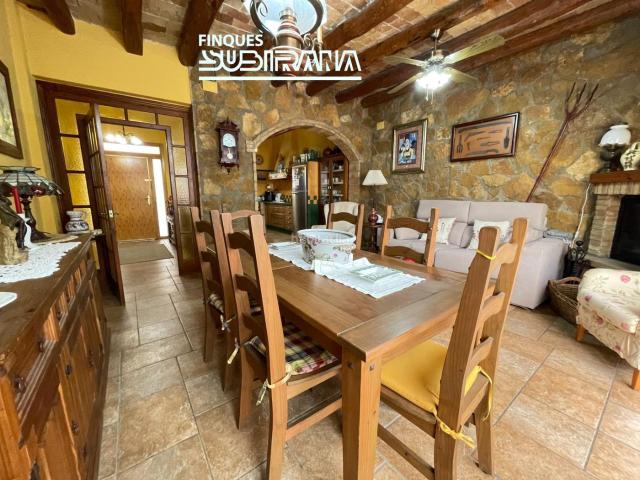 Casa en venta en Torrelavit. CASA EN VENDA A TORRELAVIT Alt Penedès. Casas.