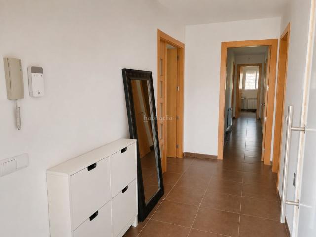 Casa en venta en Torrelles de Foix. Casa a una sola planta y cuatro vientos. Casas Torrelles de.