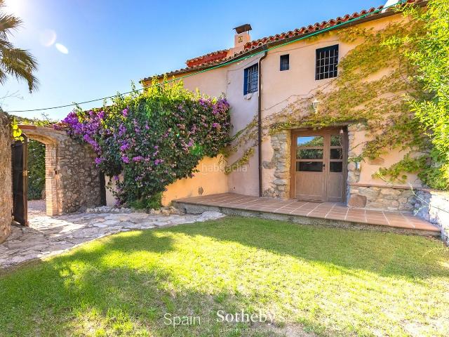 Casa en venta en Torrelles de Foix. Fantástica casa de campo en el Penedès, cerca de Barcelona. Casas Torrelles de.