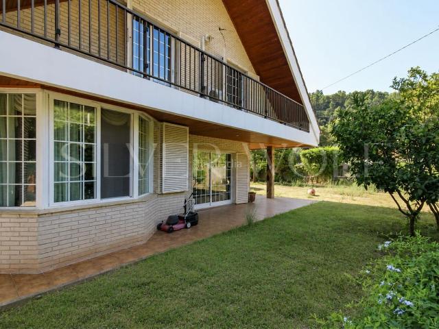 Casa en venta en Torrelles de Llobregat. RINCÓN DE CALMA. Casas Torrelles de.