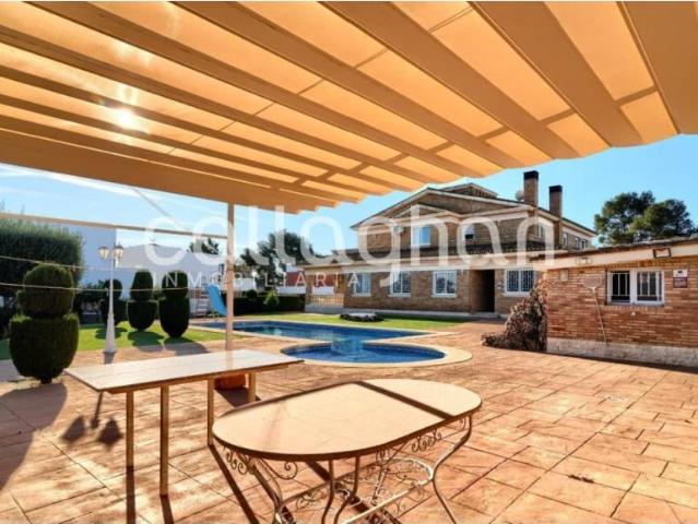 Casa en Venta en Torrent València