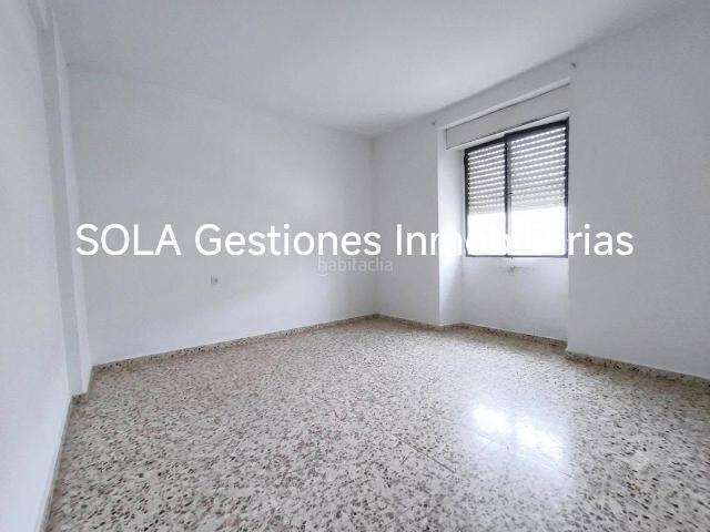 Casa en venta en Torreperogil. Casa OBISPO BASULTO IV. Casas.