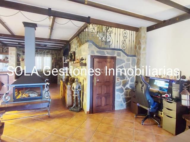 Casa en venta en Torreperogil. casa ESCUCHA III. Casas.