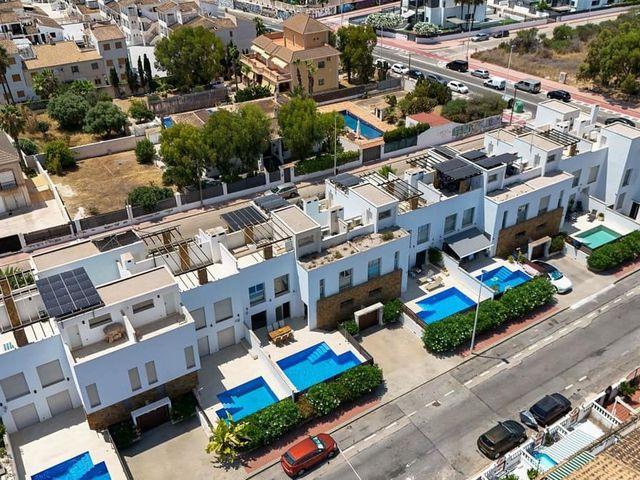Casa en venta en Torrevieja, Alicante Costa Blanca