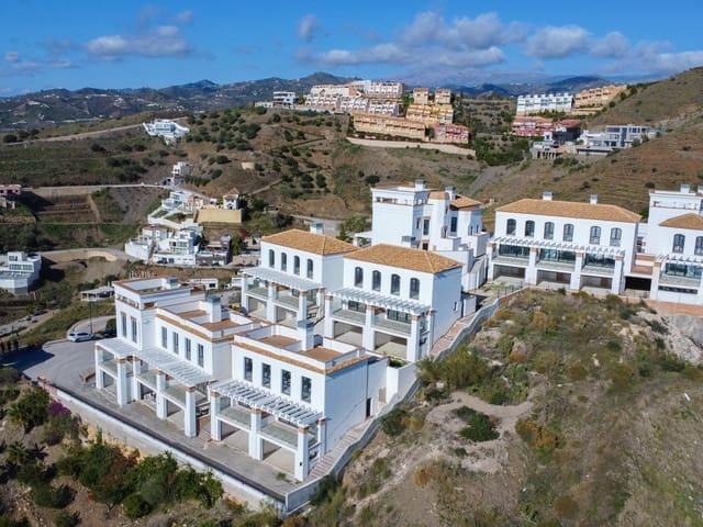 Casa en venta en Torrox Costa, Málaga Costa del Sol