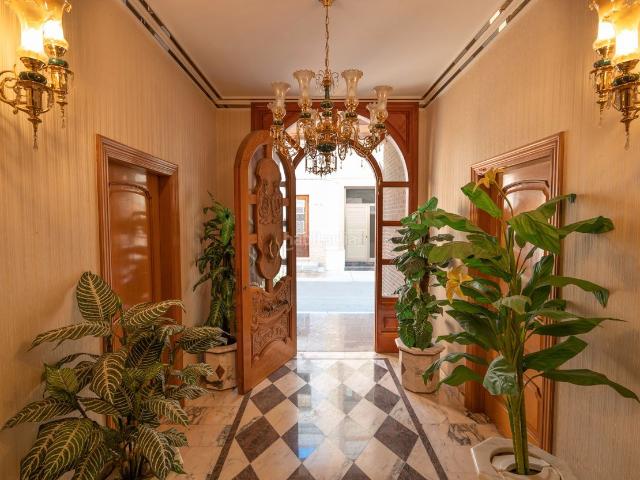 Casa en venta en Tortosa, Bítem Costa Dorada. Casa de pueblo suntuosa en Bítem. Casas.
