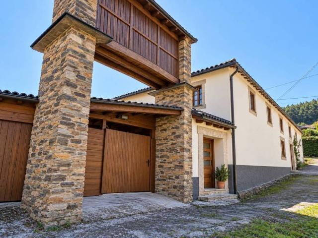 Casa en Venta en Trabada