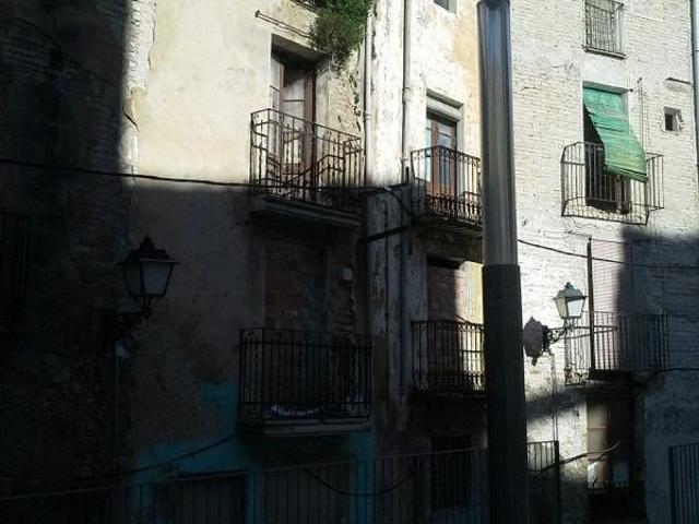 Casa en venta en travesía De Sant Lluís, Tortosa, de 84 m² 2 habitaciones por 9.800