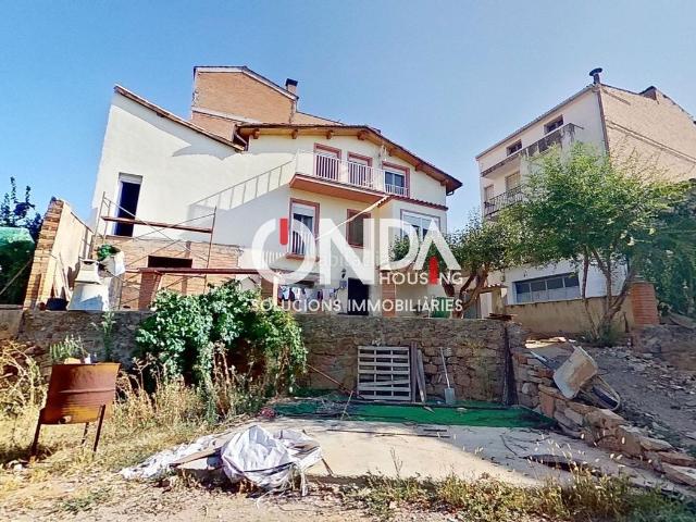Casa en venta en Tremp Pirineos. Hermosa Casa con Jardín en Venta en Tremp. Casas.