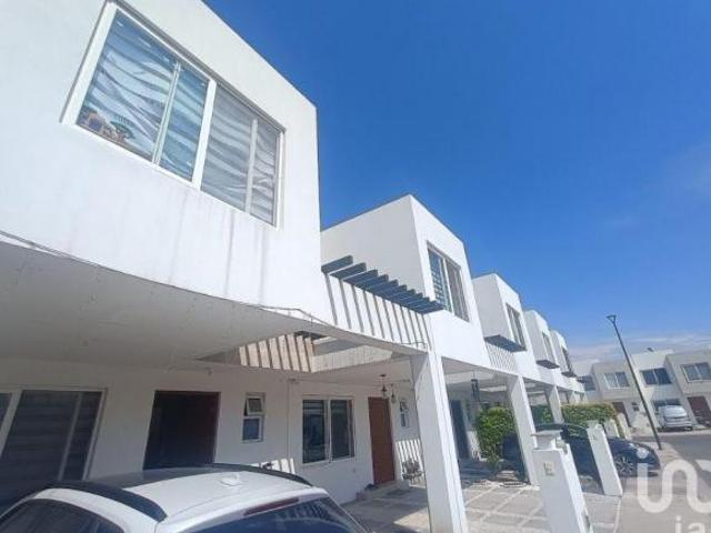 Casa en venta en TRES CANTOS RESIDENCIAL Santiago de Queretaro