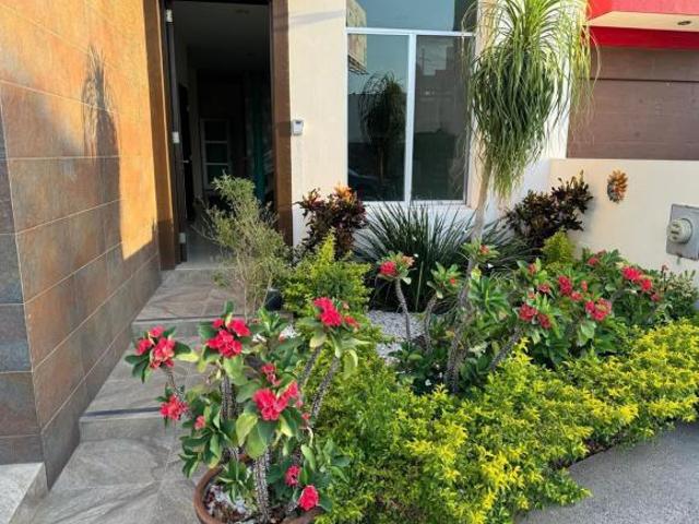 CASA EN VENTA EN TRES RIOS PRIV. ALEGRANZA
