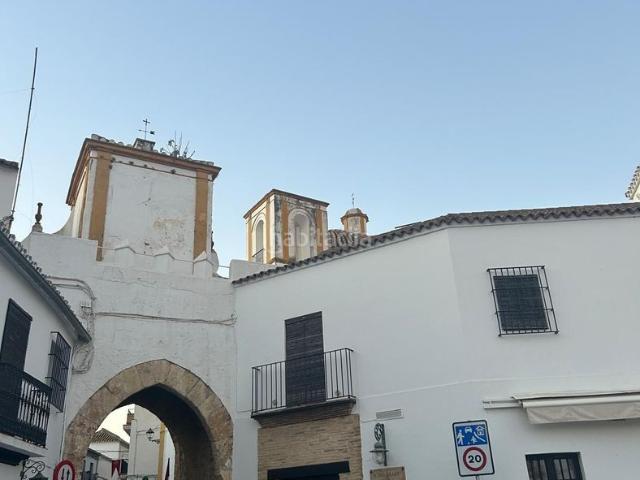 Casa en venta en Utrera, Centro. CASA CENTRICA A REFORMAR. Casas.