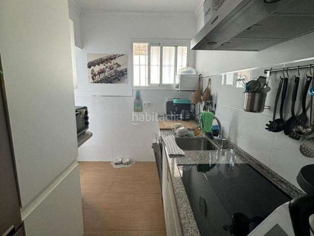 Casa en venta en Utrera, Centro. CASA EN EL CENTRO CON GRAN TERRAZA Y GARAJE PROPIO. Casas.