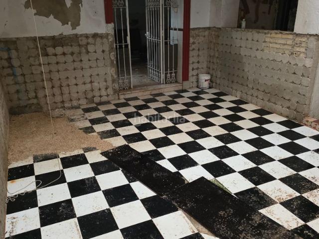 Casa en venta en Utrera, Estación La Fontanilla El Tinte. Casa centro. Casas.
