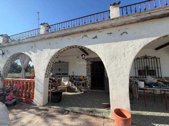 Casa en venta en Utrera, Salesianos. PARCELA URBANA. Casas.