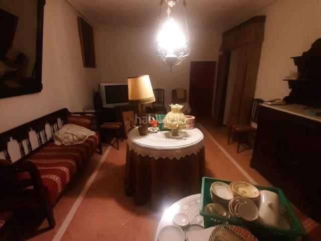 Casa en venta en Úbeda. SE VENDE CASA EN LA ZONA DE LA CALLE RASTRO. Casas.