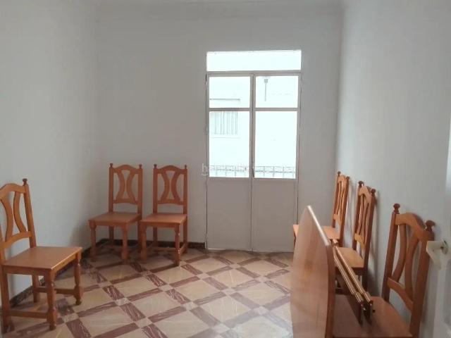 Casa en venta en Ubrique. CASA CON LOCAL CÉNTRICA. Casas.
