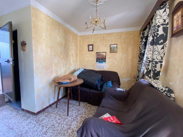 Casa en venta en Ubrique. VENTA CASA CON TERRAZA Y PATIO. Casas.