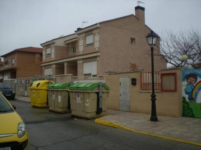 Casa en Venta en Ugena