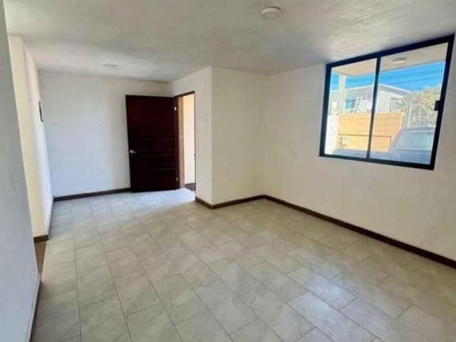 CASA EN VENTA EN UNIDAD NACIONAL CIUDAD MADERO