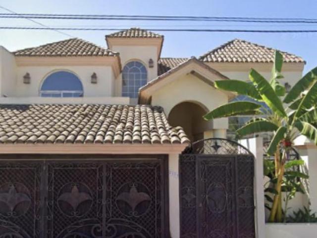 CASA EN VENTA EN UNIVERSIDADOTAY TIJUANA BAJA CALIFORNIA